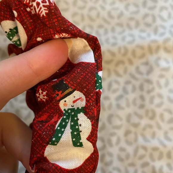 Handmade red glitter snowman scrunchie - Picture 2 of 2